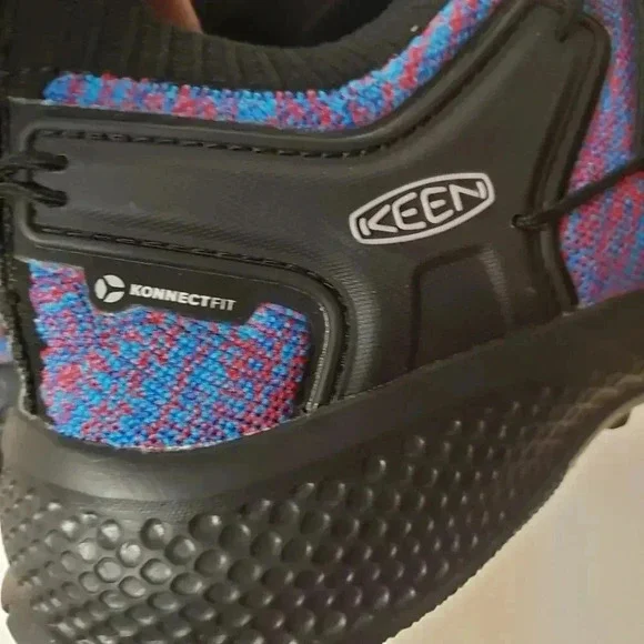 Keen Connect Fit Size 11 Brand New Red and Blue